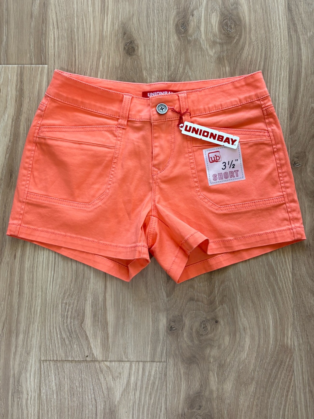 New with tags Unionbay neon coral shorts in size 5 / 27W 🧡